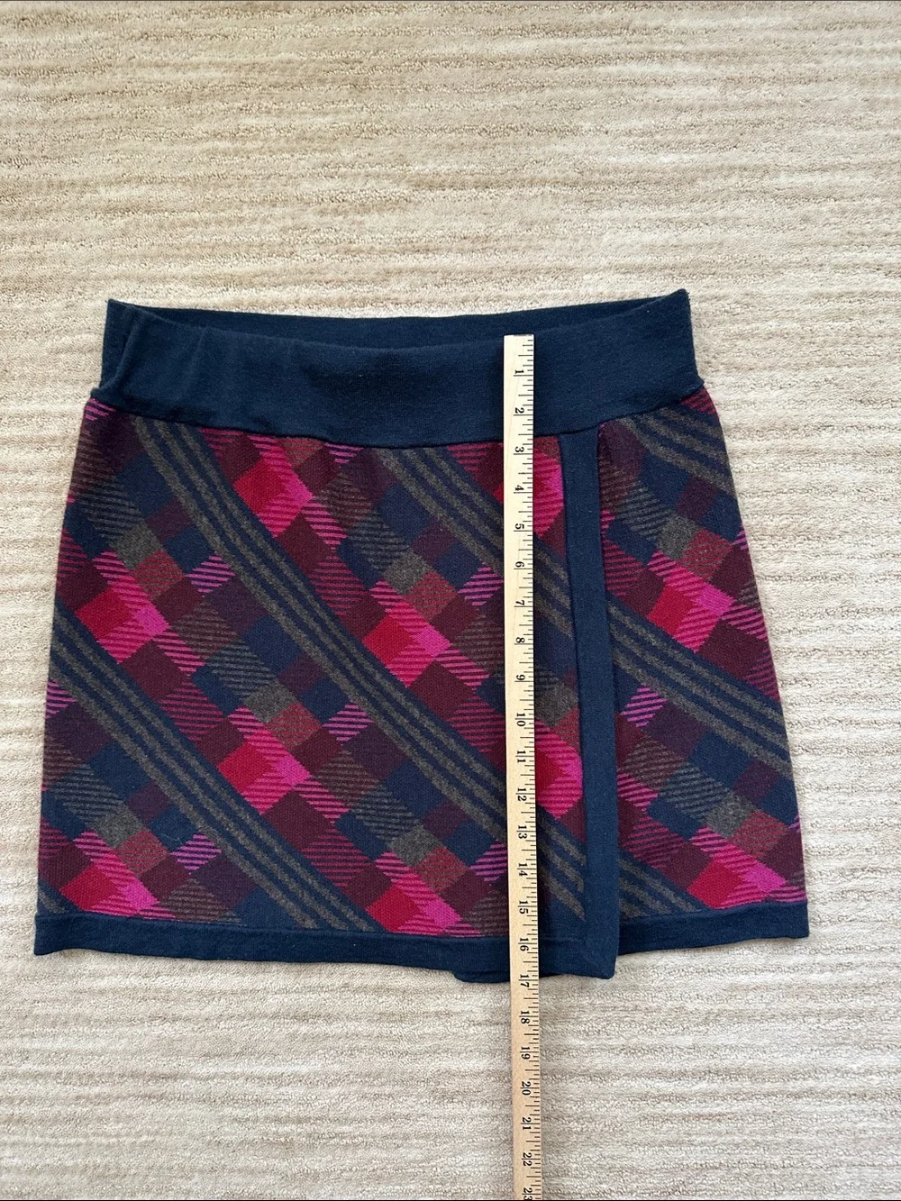 Title Nine Merino Wool That's a Wrap' Plaid Mini Skirt Blue Pink Plaid Sz Medium